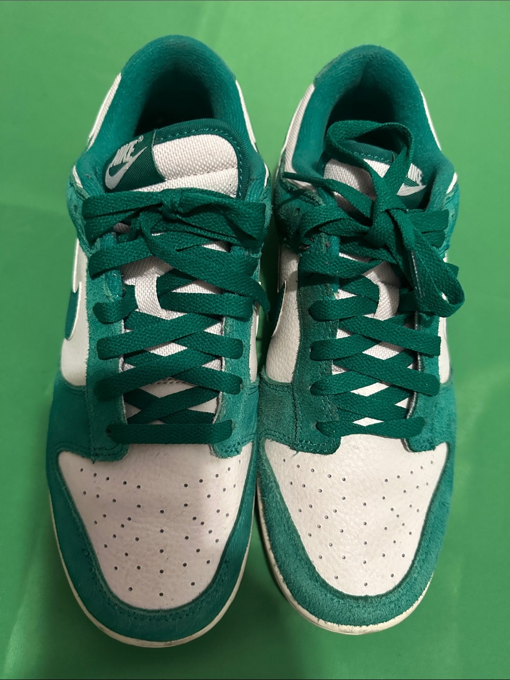 Nike Dunk Low SE "Malachite" sneakers, 9.5 - Picture 8 of 15
